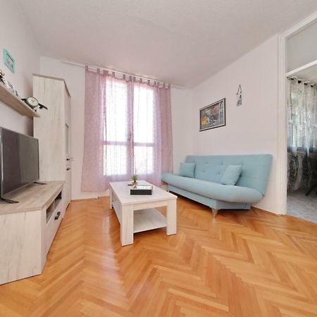 Apartman Lana In City Centre With Garage Ζαντάρ Εξωτερικό φωτογραφία