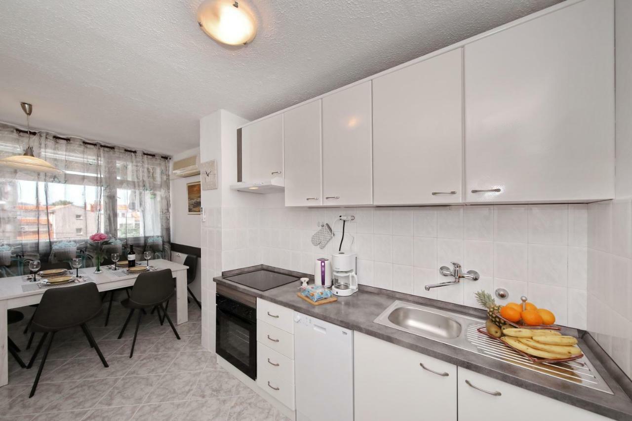 Apartman Lana In City Centre With Garage Ζαντάρ Εξωτερικό φωτογραφία