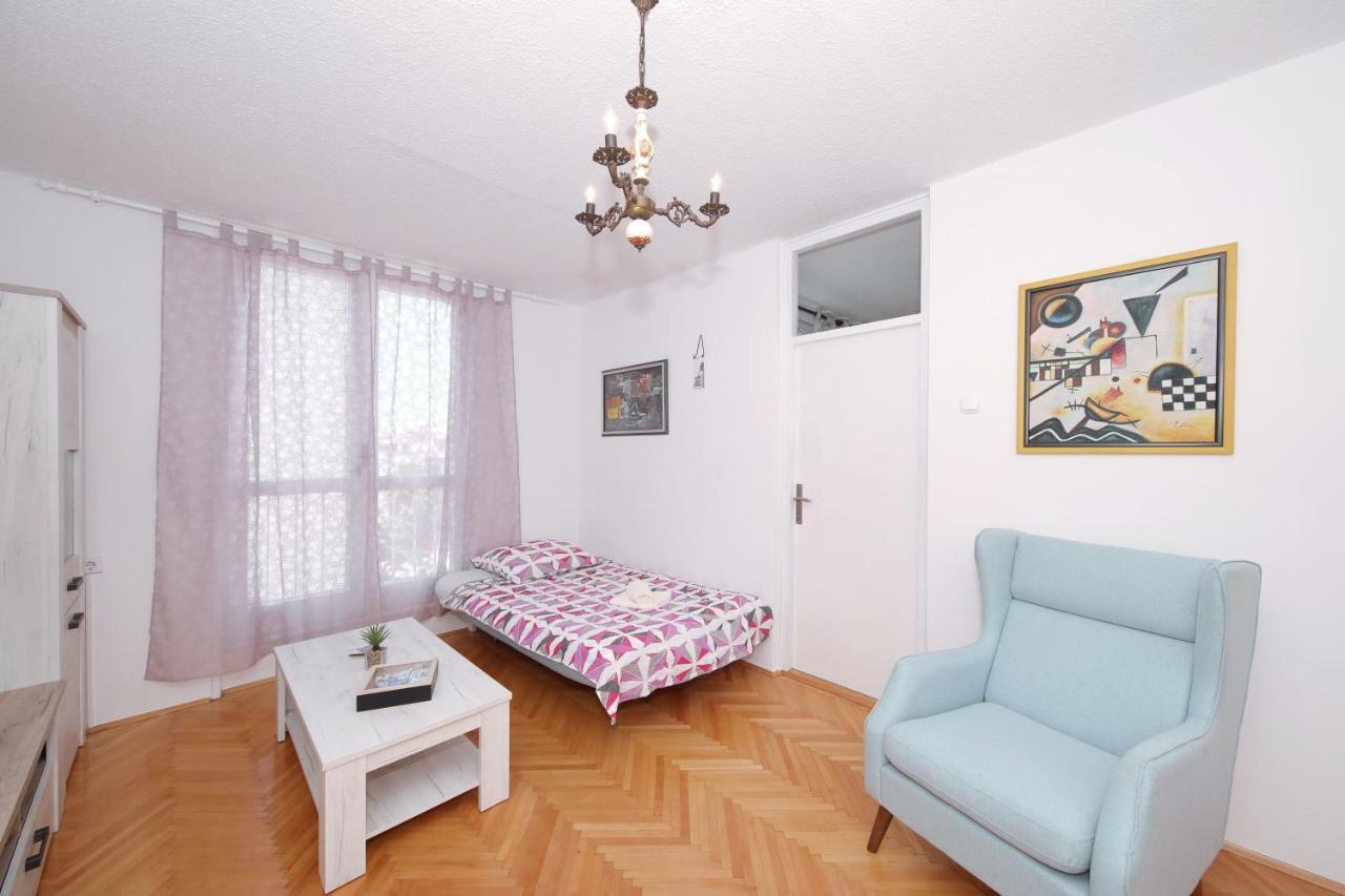 Apartman Lana In City Centre With Garage Ζαντάρ Εξωτερικό φωτογραφία