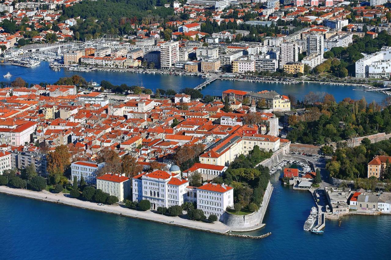 Apartman Lana In City Centre With Garage Ζαντάρ Εξωτερικό φωτογραφία